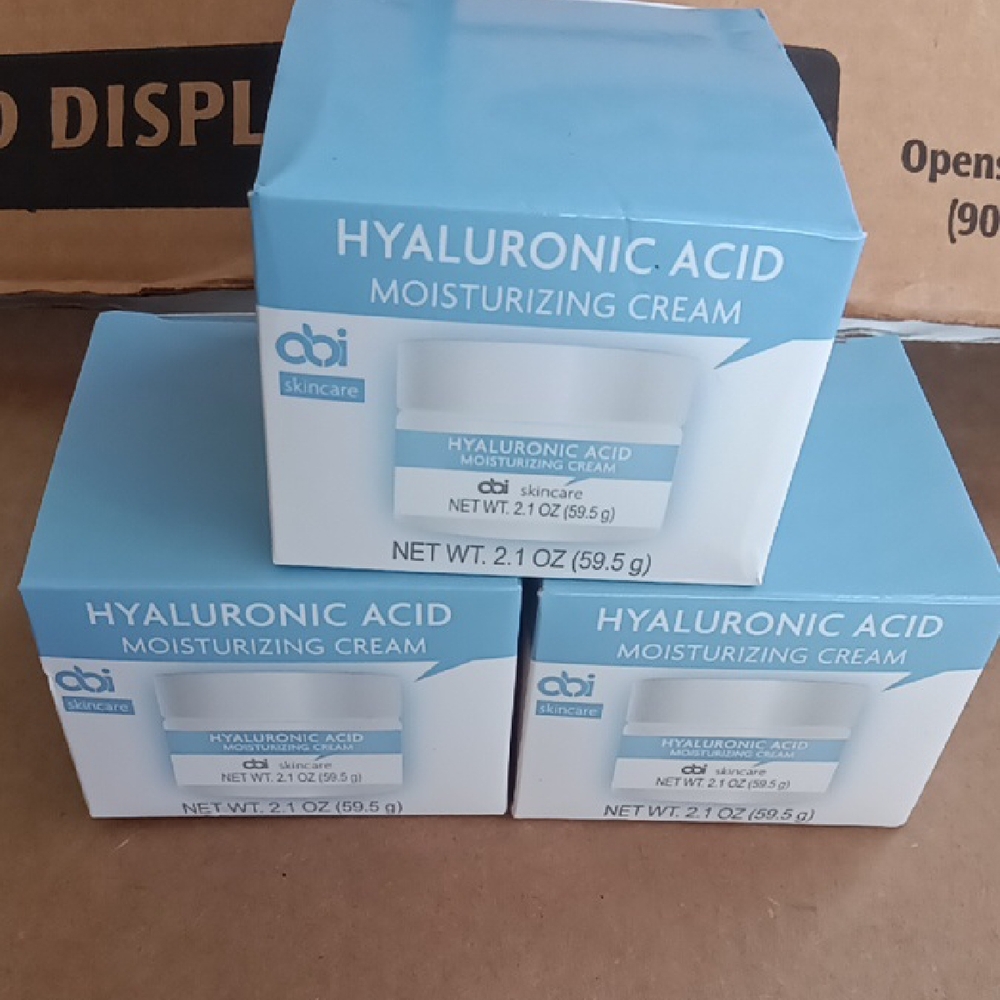 Hyaluronic Acid Moisturizing Cream - Light Blue